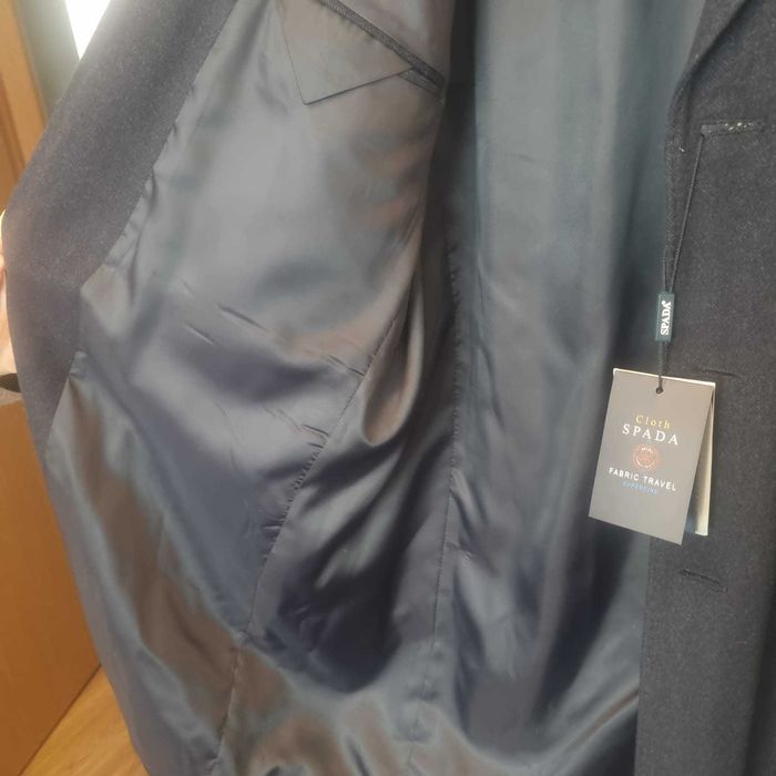 Vând palton nou Spada Roma din lana tweed