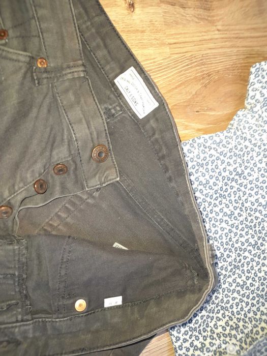 Лот къси панталони и риза