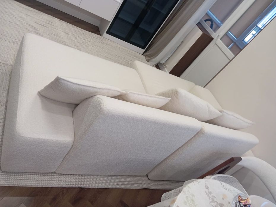 Продаю Диван, в хорошем состоянии.