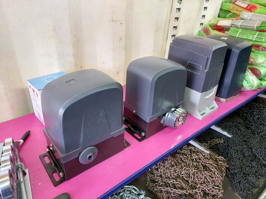 Консольный механизм для ворот