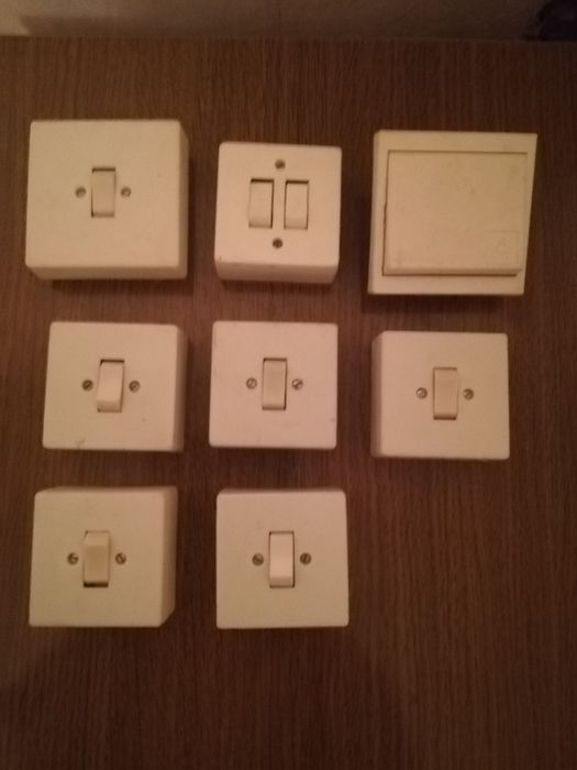 Продавам ел. Ключове чисто нови