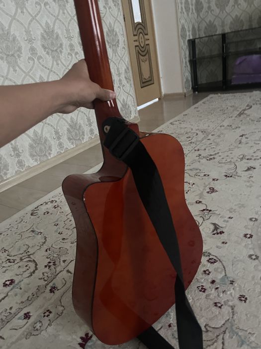 гитара сатылады почти новый