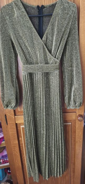 Vând rochie elegantă