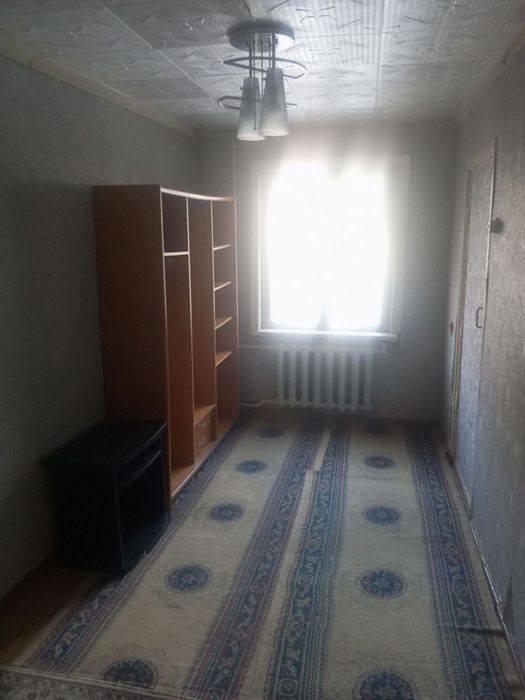 Аренда 2/1/2 Кадышева базар 58 Военный городок 2хонали 1 чи этаж