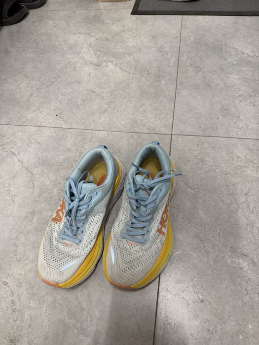 Отличные беговые кроссовки Hoka!