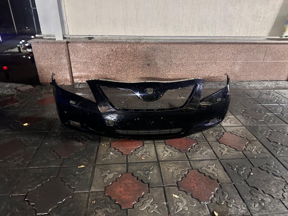 Продам бампер камри