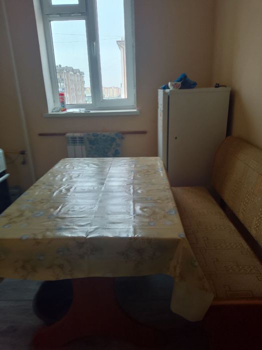 2-xonali kvartira sotiladi, 7-mikrorayon