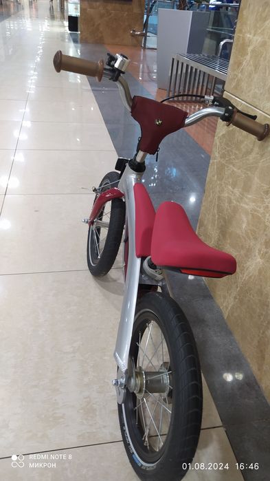 Оригинальный  BMW беговел / велосипед