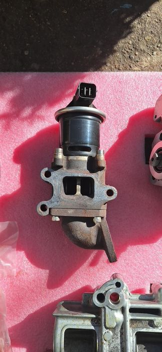 За хонда акорд 2.2 дизел 140к.с.,2003-2007год