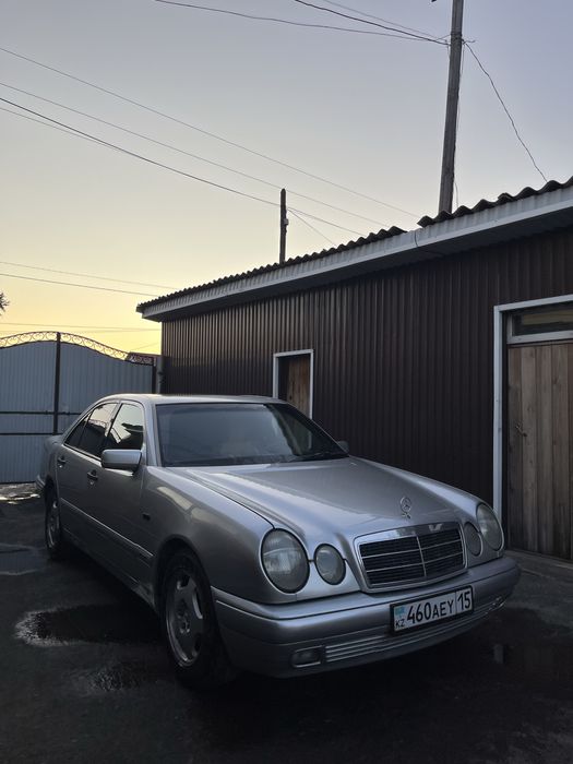 Обменяю Mercedes W210