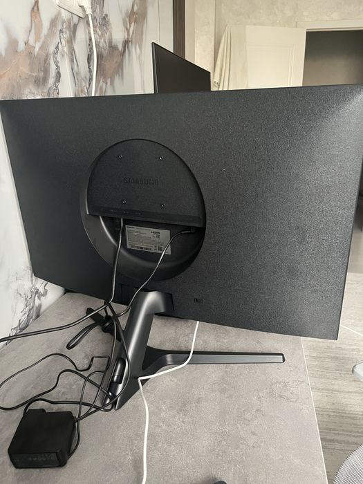 Монитор Samsung 28" UHD LU28R550UQIXCI