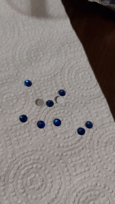 Камъни за лепене