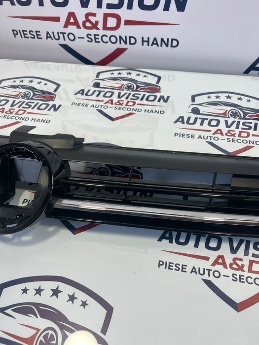 Grila Frontala/Centrala/Radiator OEM Suport Acc Vw Golf 7
