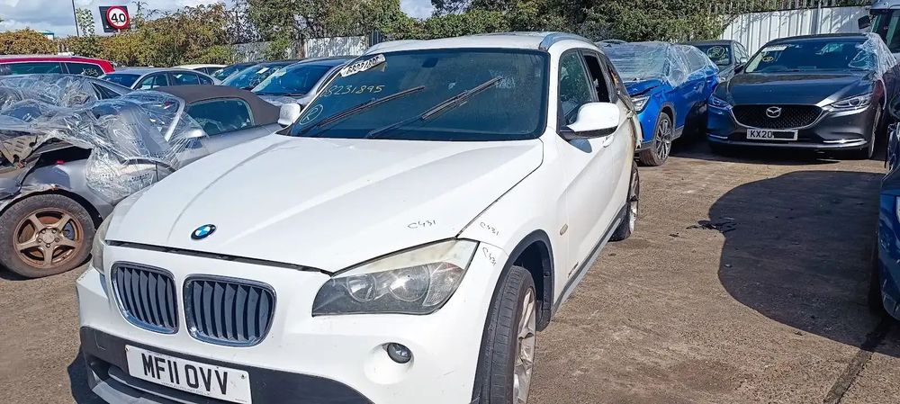 Dezmembrari / Dezmembrez BMW X1 (F48) 2.0 N47D20U0 cutie viteze manuală cod culoare ALPINWEISS III (300)