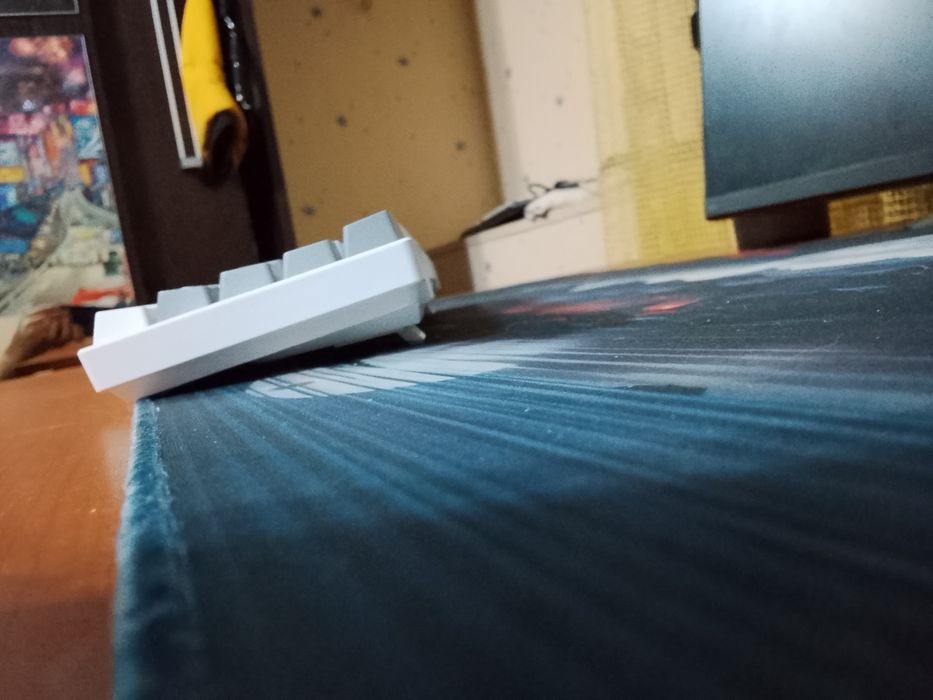 Продам клавиатуру Magegee MK-BOX 65% СРОЧНО