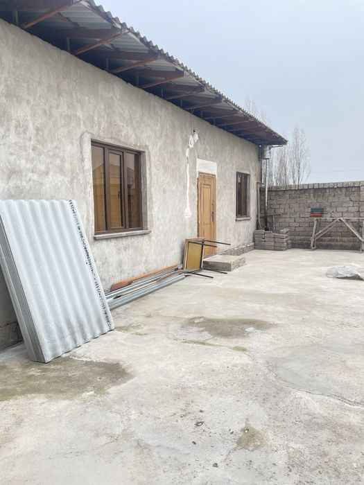 Срочно уй сотилади