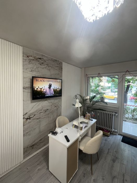 Vând Afacerea Salon Palm Beauty