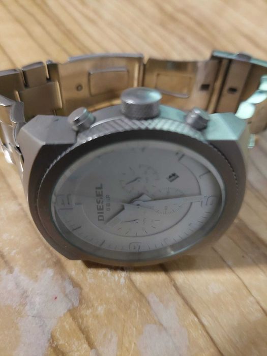 Ceas Diesel stanlless stel solid water