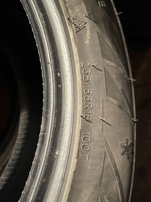 Продам зимние шины Sailun