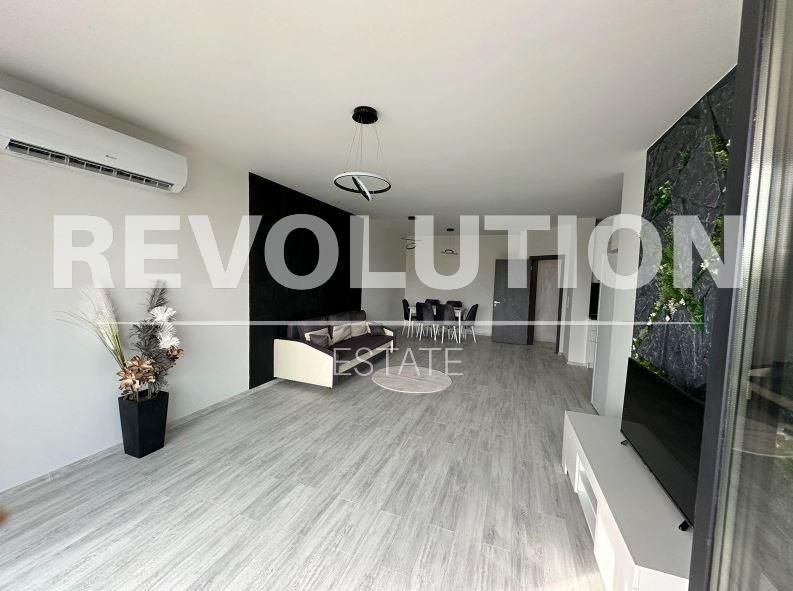 Тристаен апартамент  в гр.Варна, Бриз!