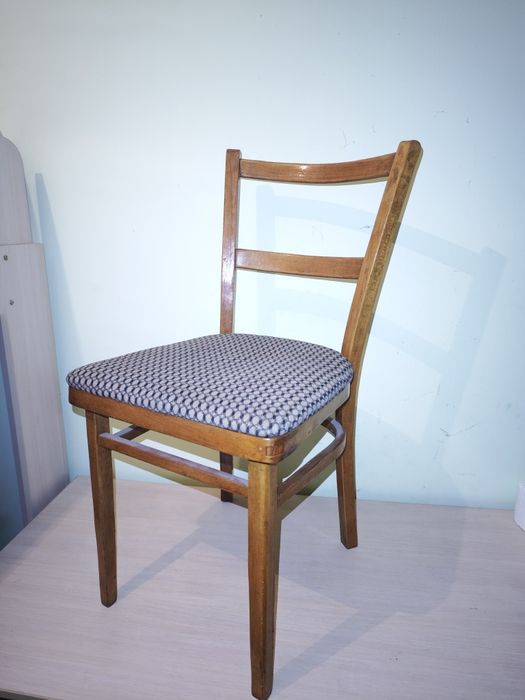 Продам стулья 6шт