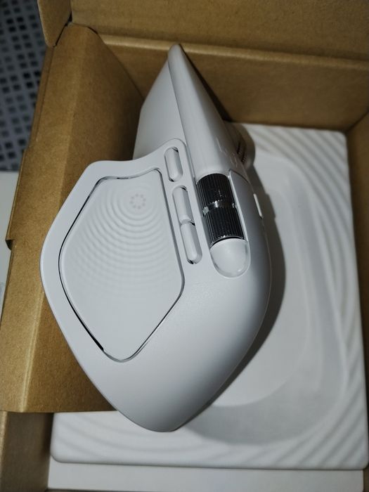 Мишка Logitech MX Master 4 for Mac