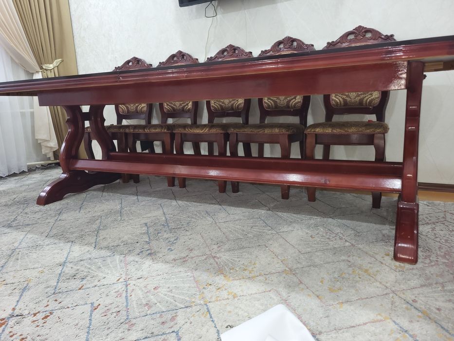 Стол гостевой без стулев