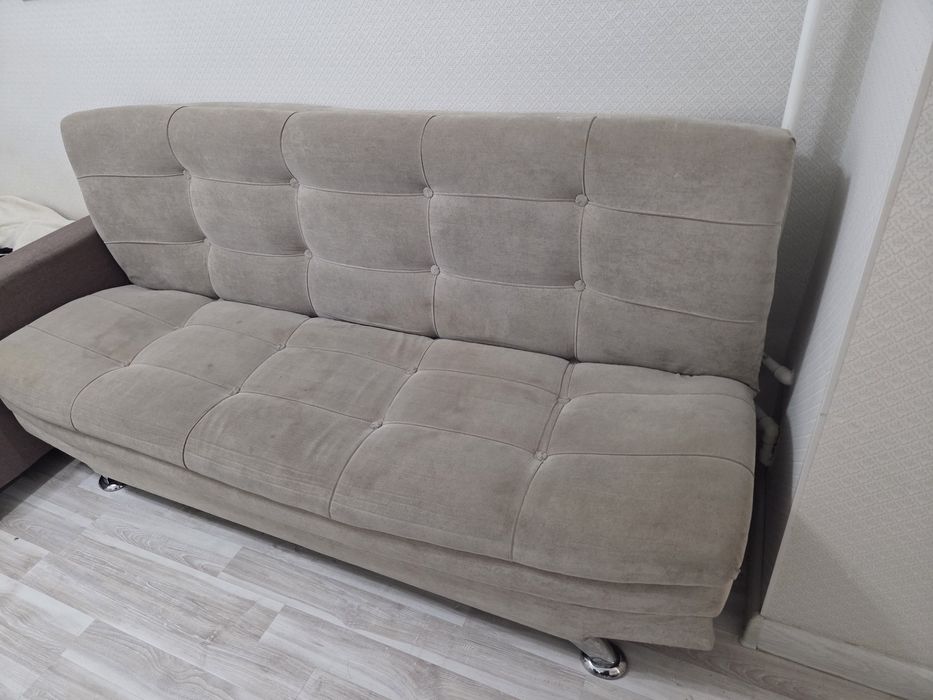 Продаю диван в хорошем состоянии