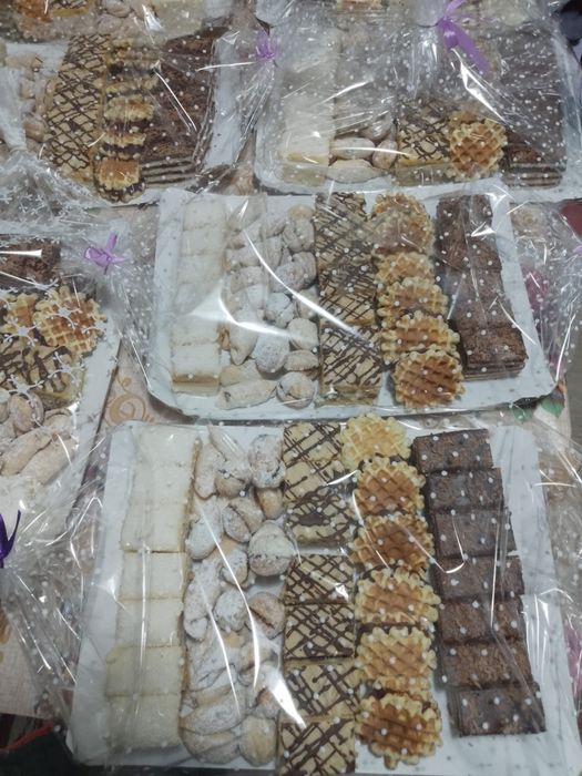 Cozonaci și Prăjituri de casa Preturi foarte bune