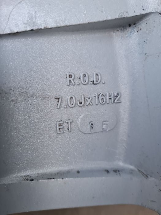 Джанти за BMW R16 5x120 ET15 7J