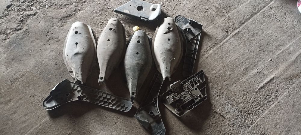 Мерседес пластик