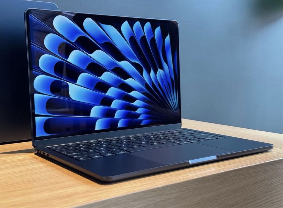 Macbook Air M3 | 100%, 47 циклов