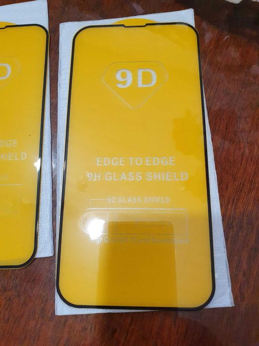 Стъклени протектори за iPhone