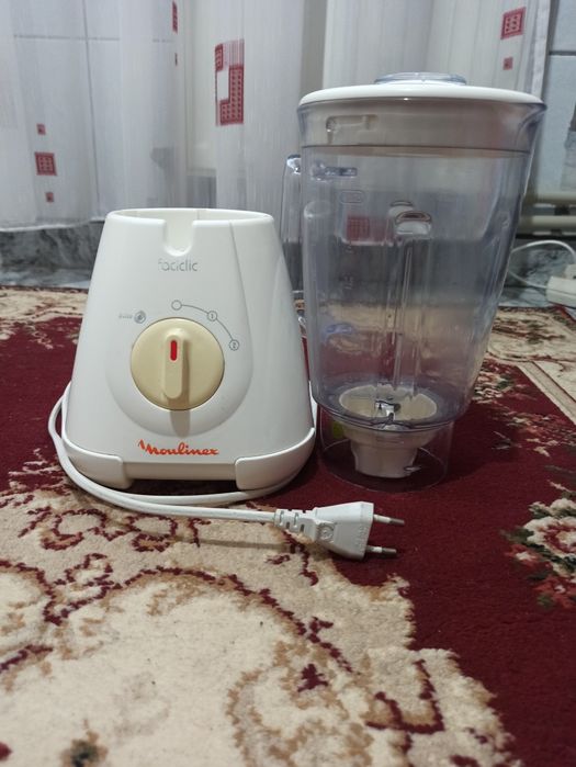 Vând blender Moulinex