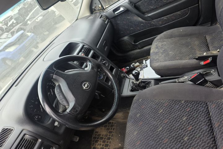 Contact cu cheie Opel Astra 2001 1.7 DTi MT (75 hp)