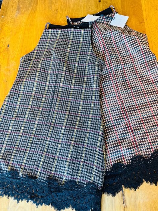 Италианска Рокля каре с вълна и дантела