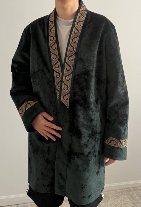 Продам казахский шапан 50 размер