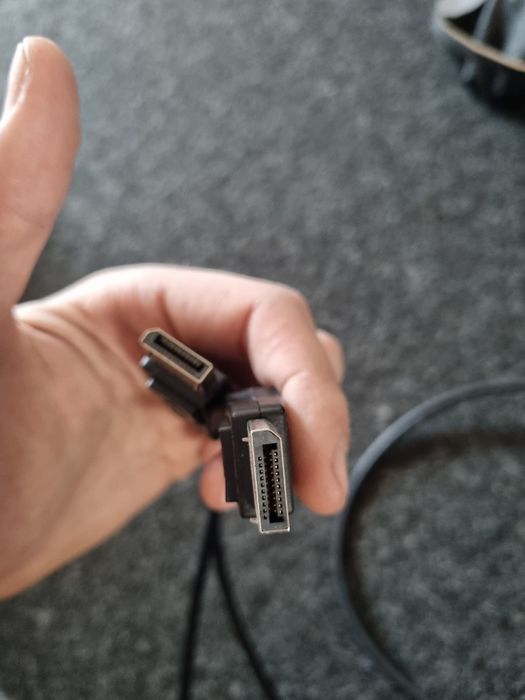 Продам display displayport на displayport