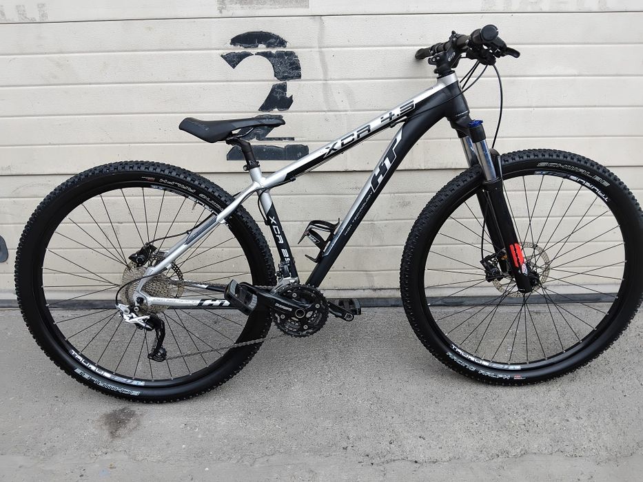 Vând bicicleta din aluminiu