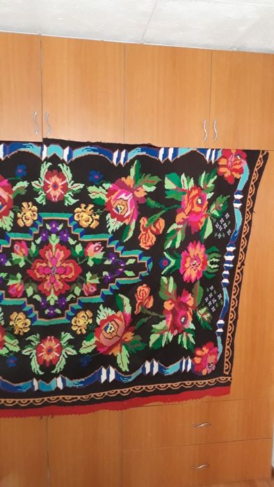 Covor poular tesut manual