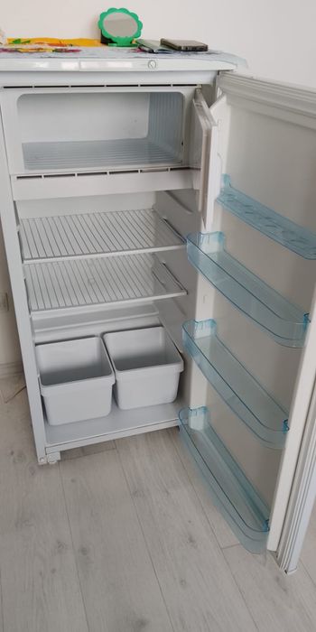 Холодильник 25000 тг