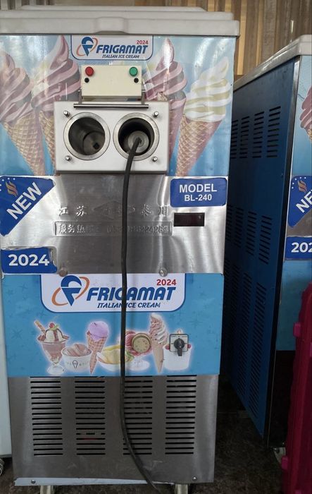 Frezor Frigomat 380W  2024 yili Juda zor Holati yangidek 3 oy ishlagan: 1 500 у.е. - Oziq-ovqat uskunalari Toshkent на Olx