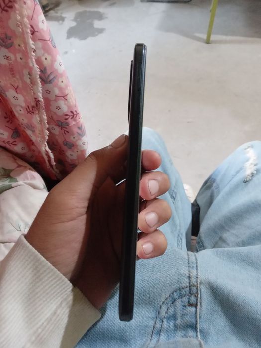 Tel. Sotiladi. Srochni