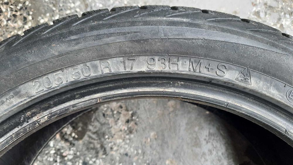 Зимна гума 205/50/17 - Vredestein giugiaro design