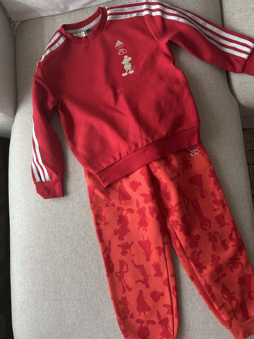 Детски спортен екип