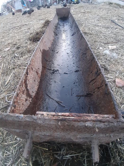 Охир , товук-урдак, куй учун ,атала,дон учун идиш