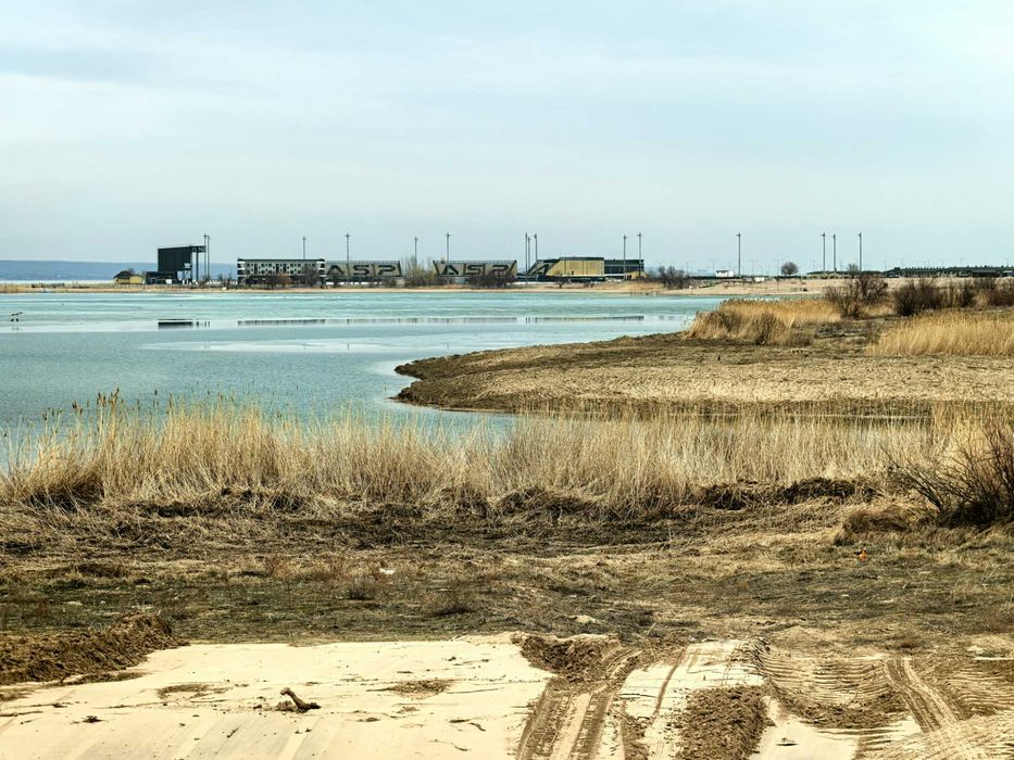 Продается Коммерческий участок 68 соток.