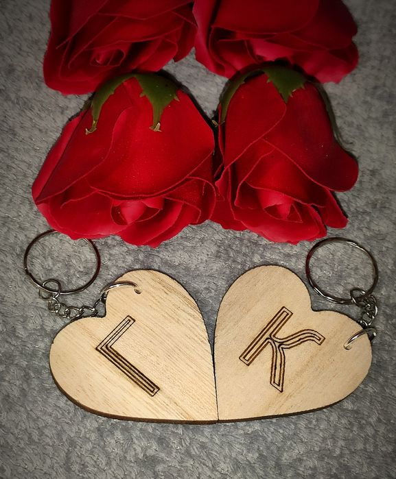 Дървени ключодържатели с гравирана буква