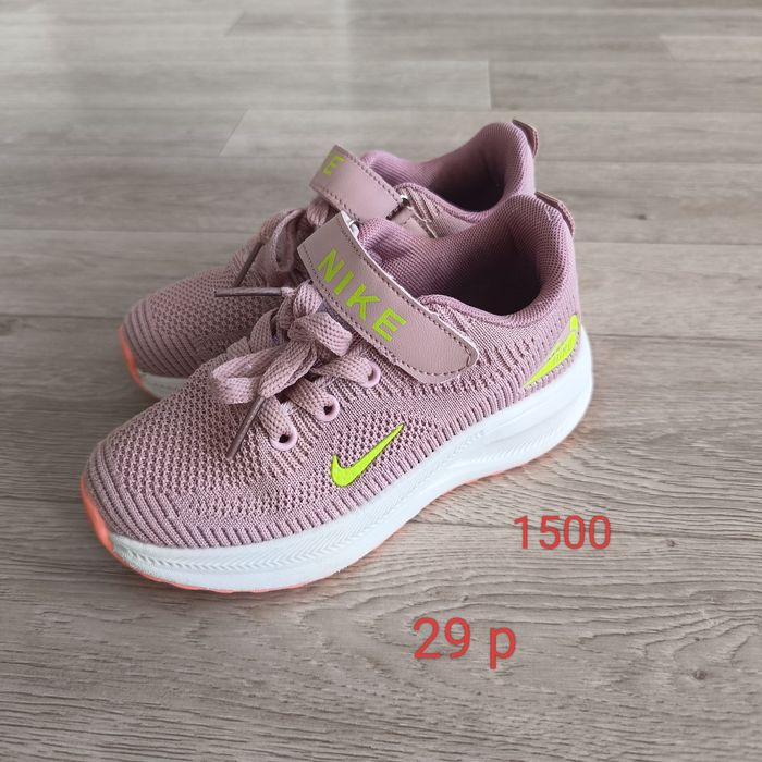 Продам обувь для девочки