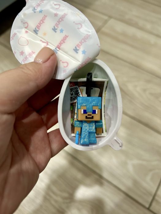 Игрушки из киндер майнкрафт